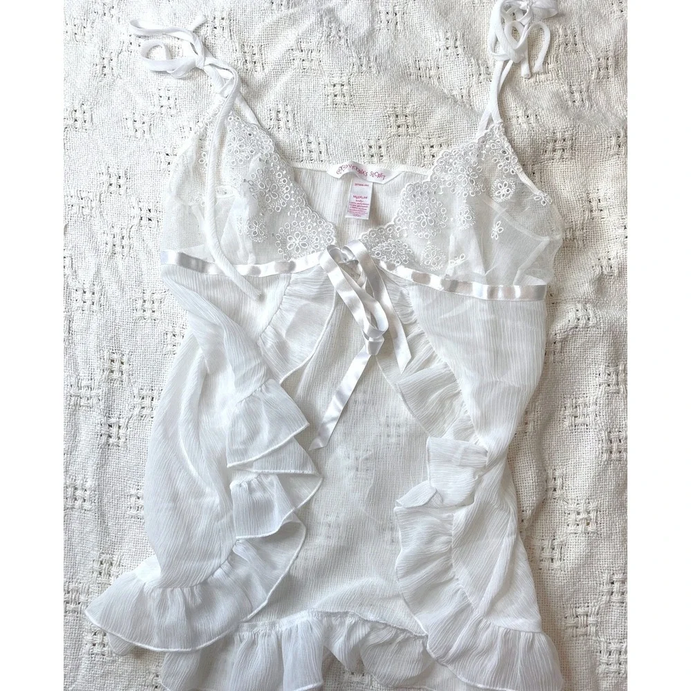 Victoria's Secret Y2K Boho Sheer White Lace Ruffle Babydoll Chemise‎ Cami Medium